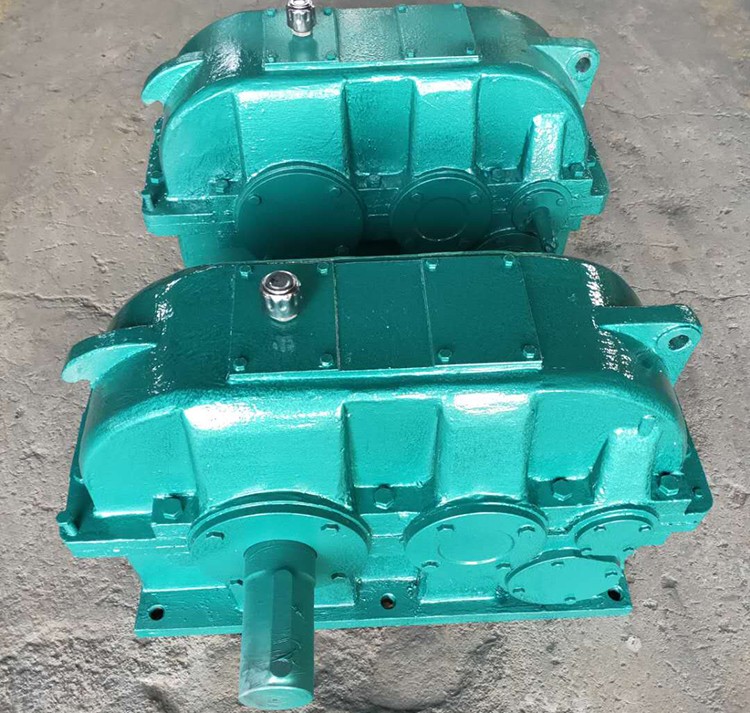 Medium hard gear reducer